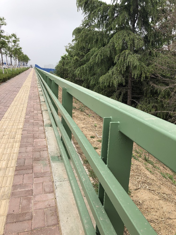 鋁材刷新新選擇：醇酸漆，煥發(fā)持久光彩