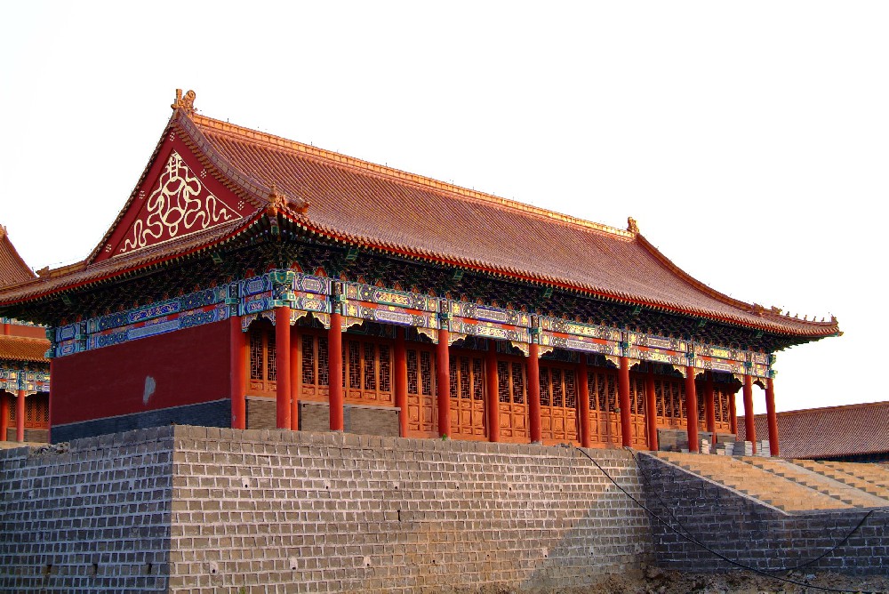 筑就堅(jiān)固防線，守護(hù)美好家園 —— 探索晨虹醇酸磁漆在建筑外墻維護(hù)中的卓越表現(xiàn)